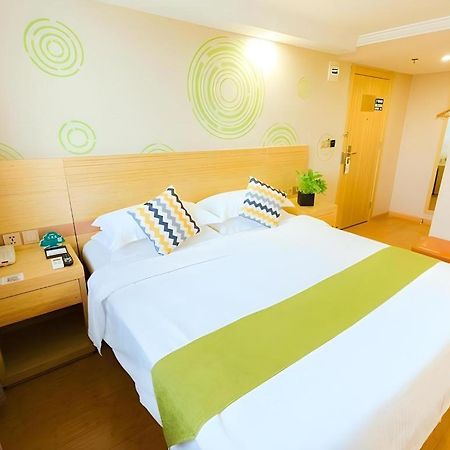 Greentree Inn Shanghai Guangxin Road Tongji Hospital Express Hotel Exteriör bild