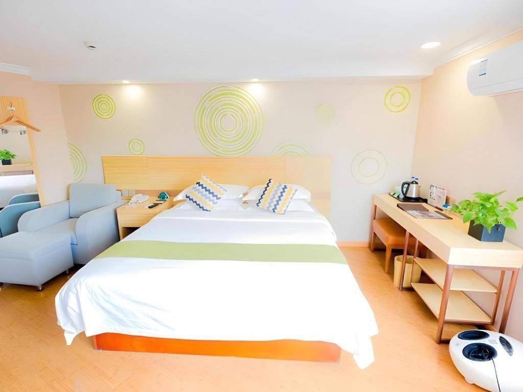 Greentree Inn Shanghai Guangxin Road Tongji Hospital Express Hotel Exteriör bild