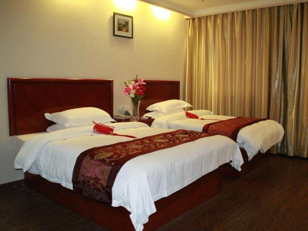 Greentree Inn Shanghai Guangxin Road Tongji Hospital Express Hotel Exteriör bild