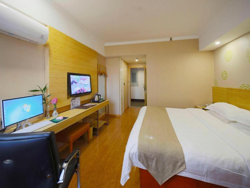 Greentree Inn Shanghai Guangxin Road Tongji Hospital Express Hotel Exteriör bild
