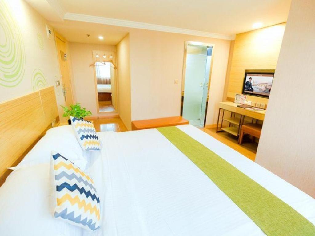 Greentree Inn Shanghai Guangxin Road Tongji Hospital Express Hotel Exteriör bild